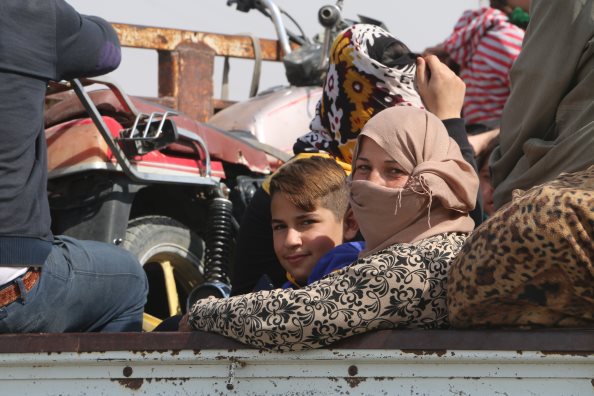 Gefechte im Nordosten Syriens führen dazu, dass Zehntausende Menschen fliehen. Foto: WFP/Alan Ali