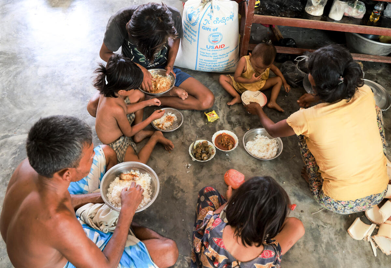WFP unterstützt Familien die in Myanmar von einem Zyklon betroffen sind©WFP/Su Myat Yadanar