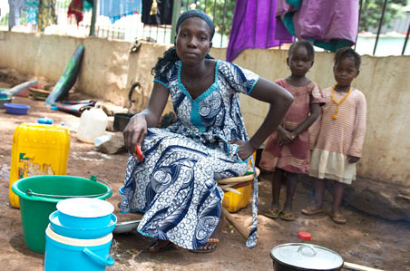 800.000 Flüchtlinge in Afrika leiden unter Nahrungsmittelkürzungen