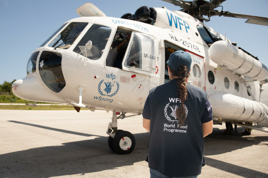 Der Helikopter ist die einzige Möglichkeit für humanitäres Personal, um sicher auf Haiti zu reisen. Um den Lufttransport für humanitäre Akteur*innen weiterhin anzubieten, benötigt WFP dringend finanzielle Mittel.  Foto: WFP/Theresa Piorr