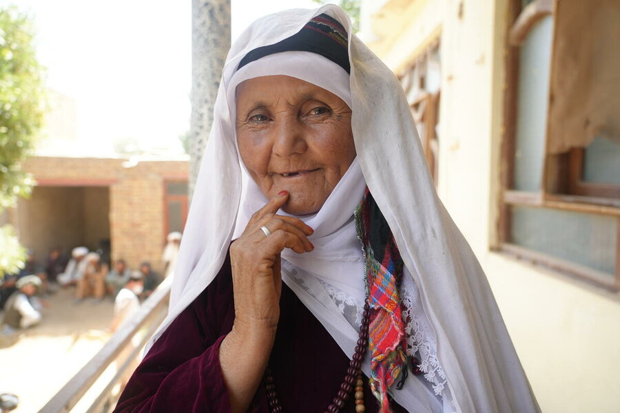 Ms. Rabia, in her sixties and mother of six (5 sons, 1 daughter (married), lives in a family of 25 people, including the families of her four sons with their wives and children. Things are dire at her home and food scarce.