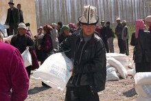 Nothilfe in Kirgisistan auf dem Weg