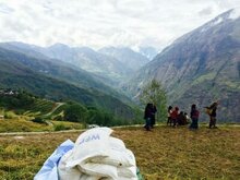 Nach dem Erdbeben - WFP bringt Nahrung und Hilfsgüter zu Überlebenden in Nepal